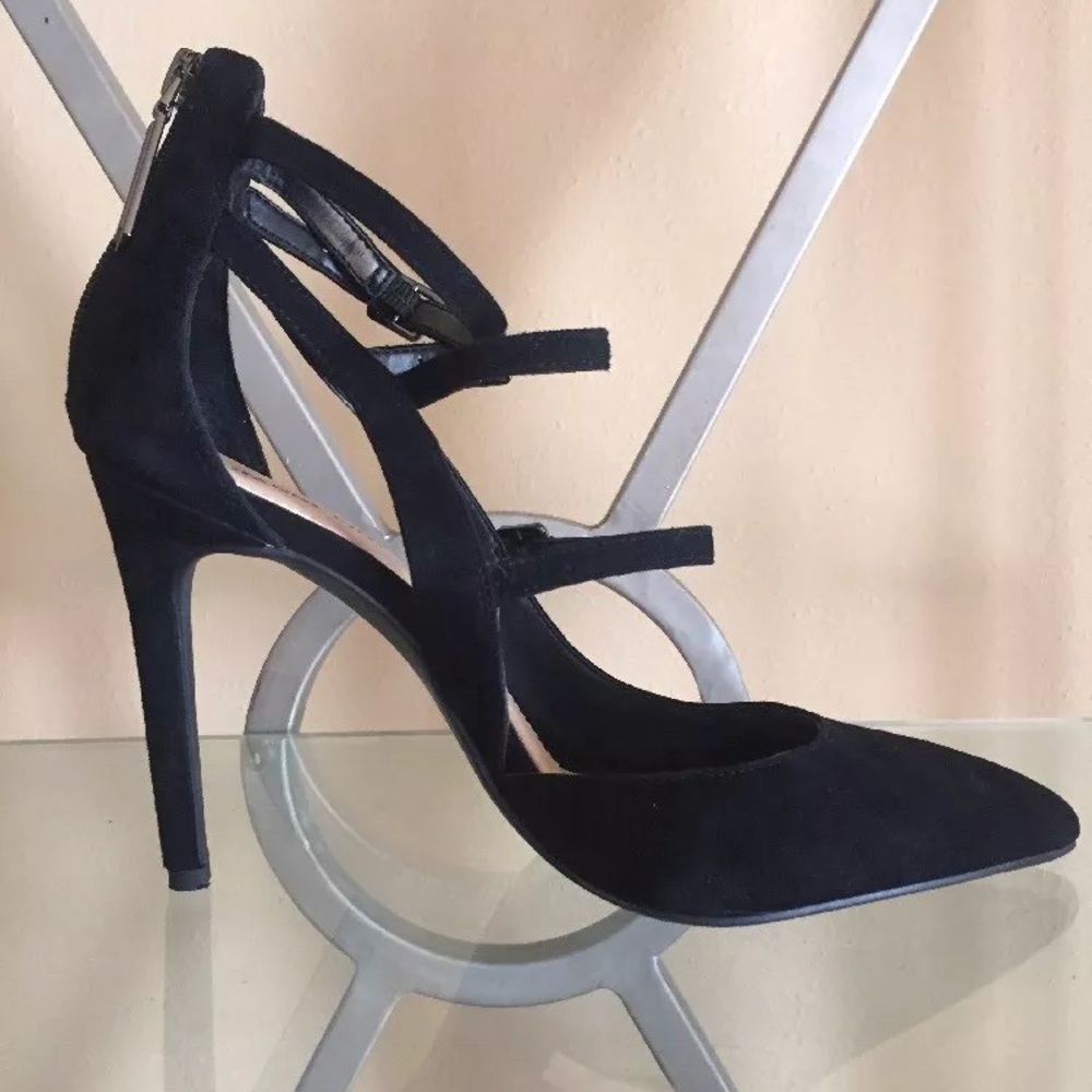 Gianni Bini black suede point toe zip-up heels